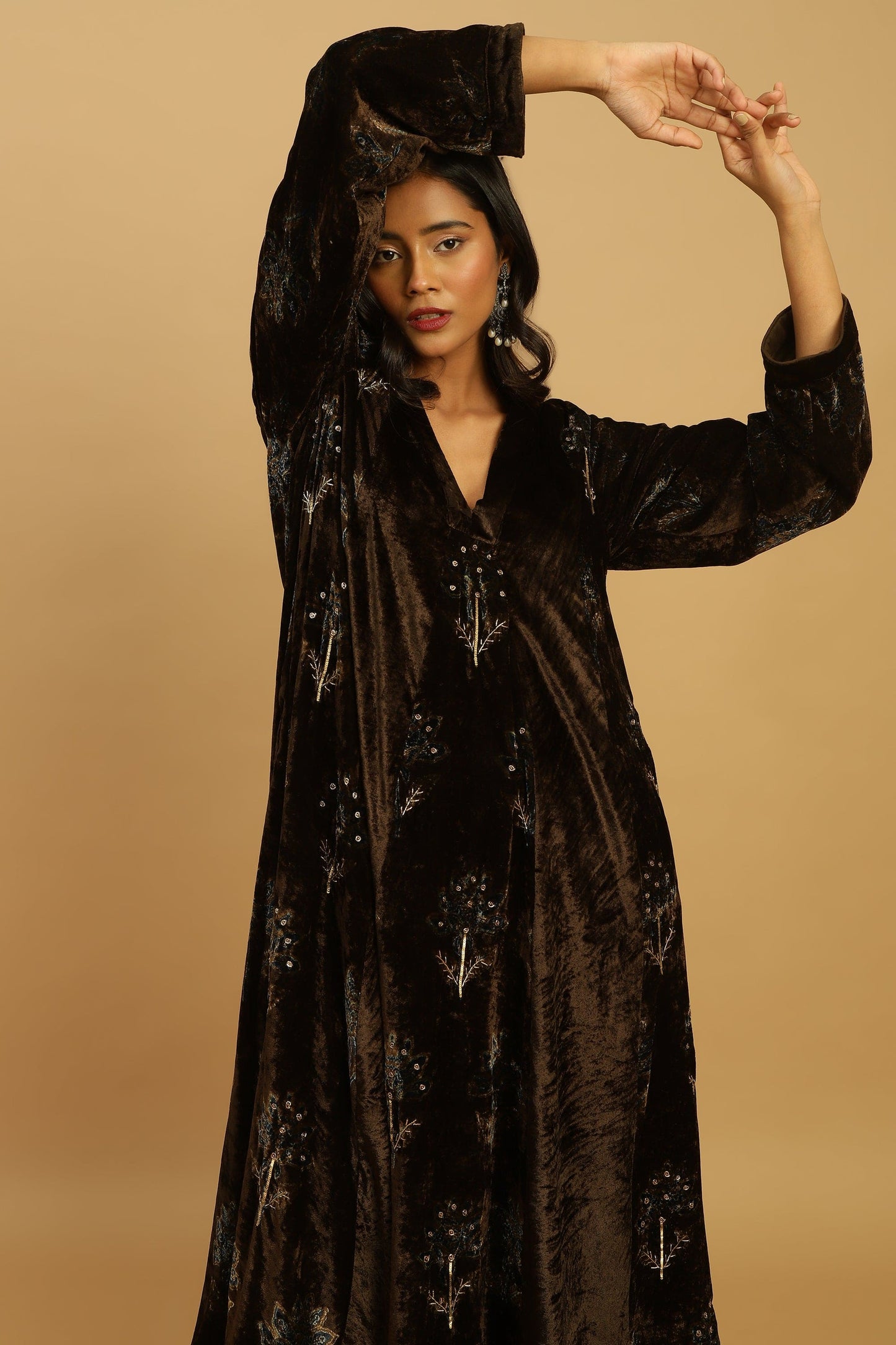 CHOCOLATE BOOTIE VELVET AJRAKH TUNIC SET (2 pcs)