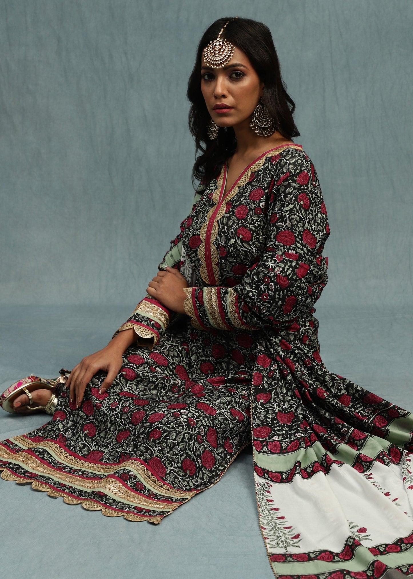 Black Rose Jaal Cotton Silk Hand Block Printed Kurta Set- (3 Pcs Set)