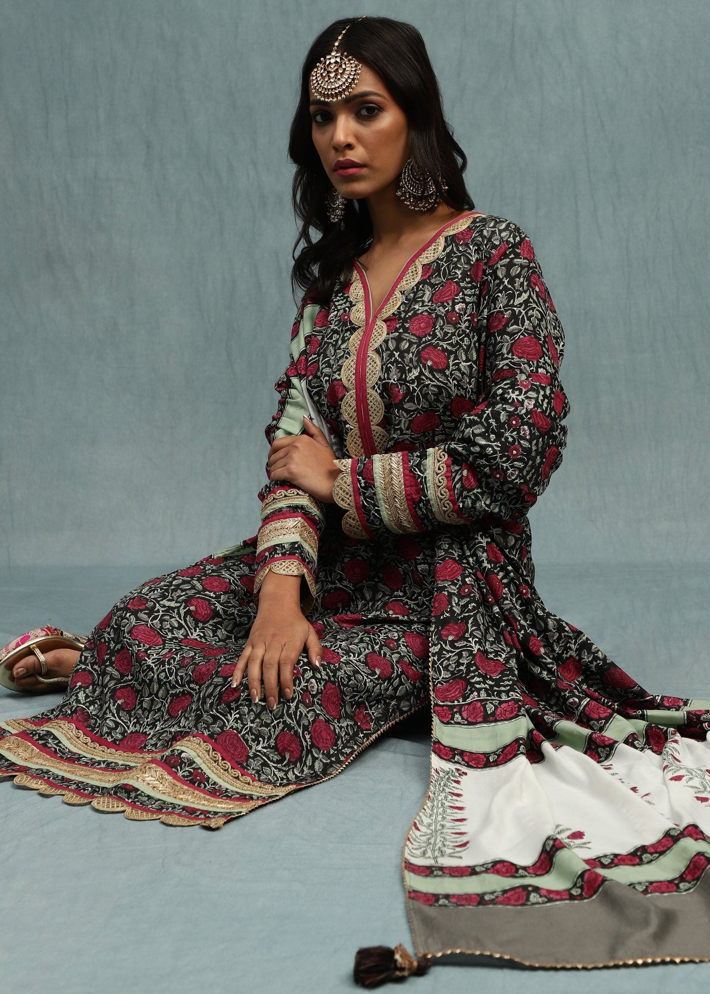 Black Rose Jaal Cotton Silk Hand Block Printed Kurta Set- (3 Pcs Set)
