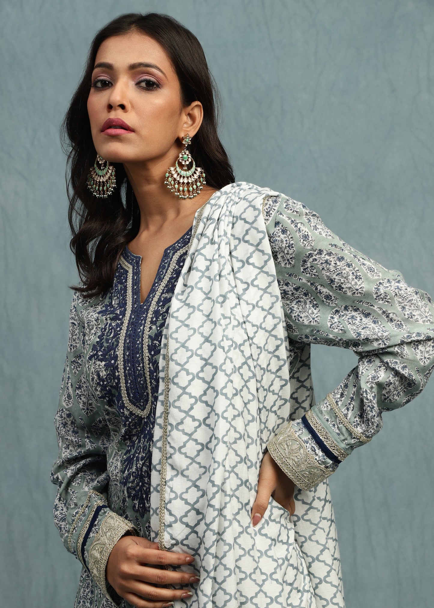 Light Indigo Paisley Jaal Cotton Silk Hand Block Printed Kurta Set- (3 Pcs Set)
