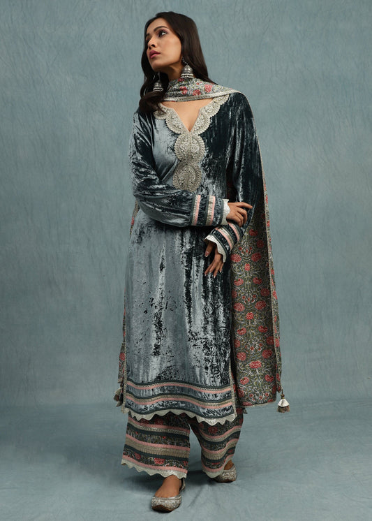 Slate Velvet With Rose Jaal Kurta Set- (3 Pcs Set)