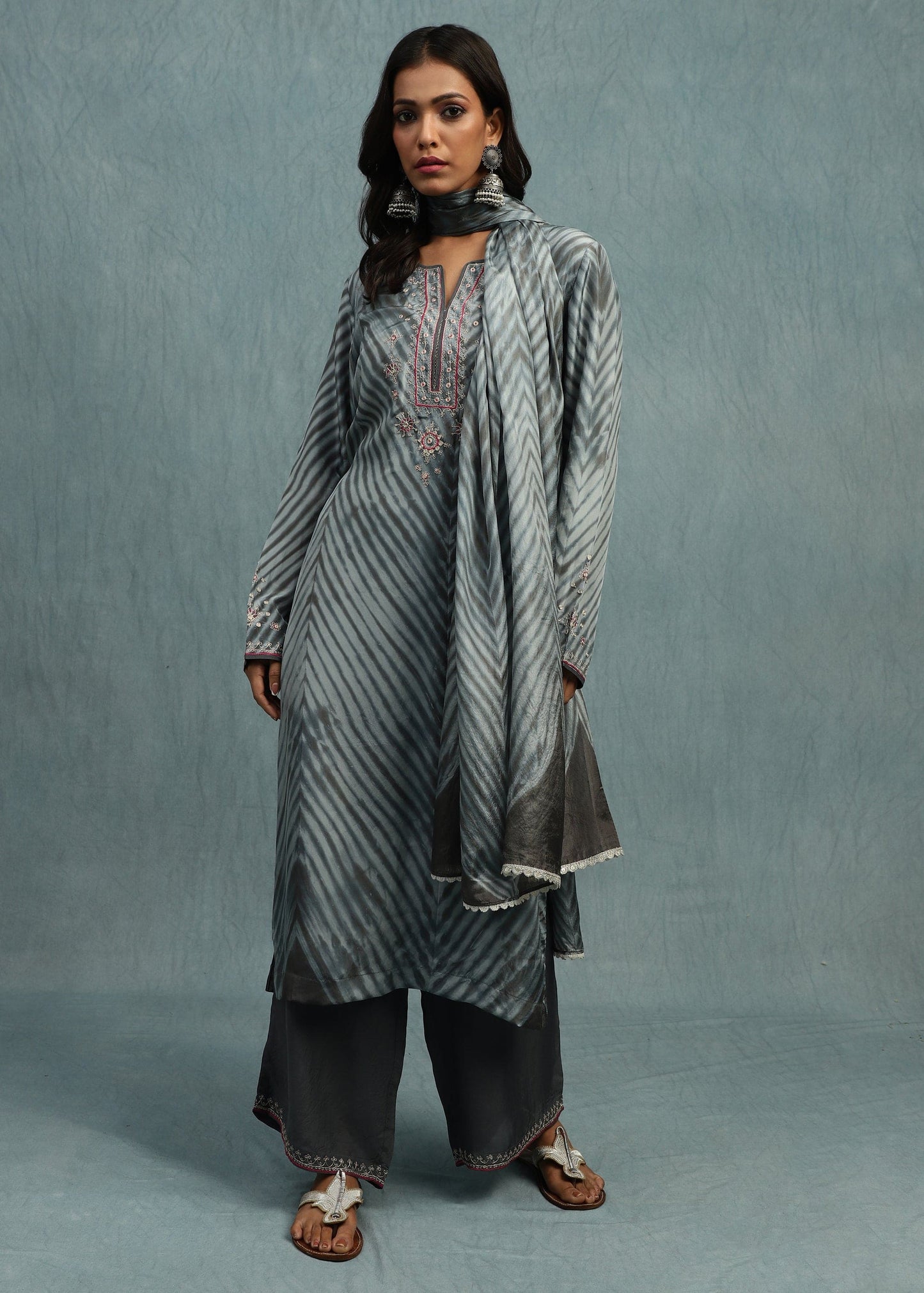 Grey Indigo Shibori Silk Hand Dyed Kurta Set- (3 Pcs Set)