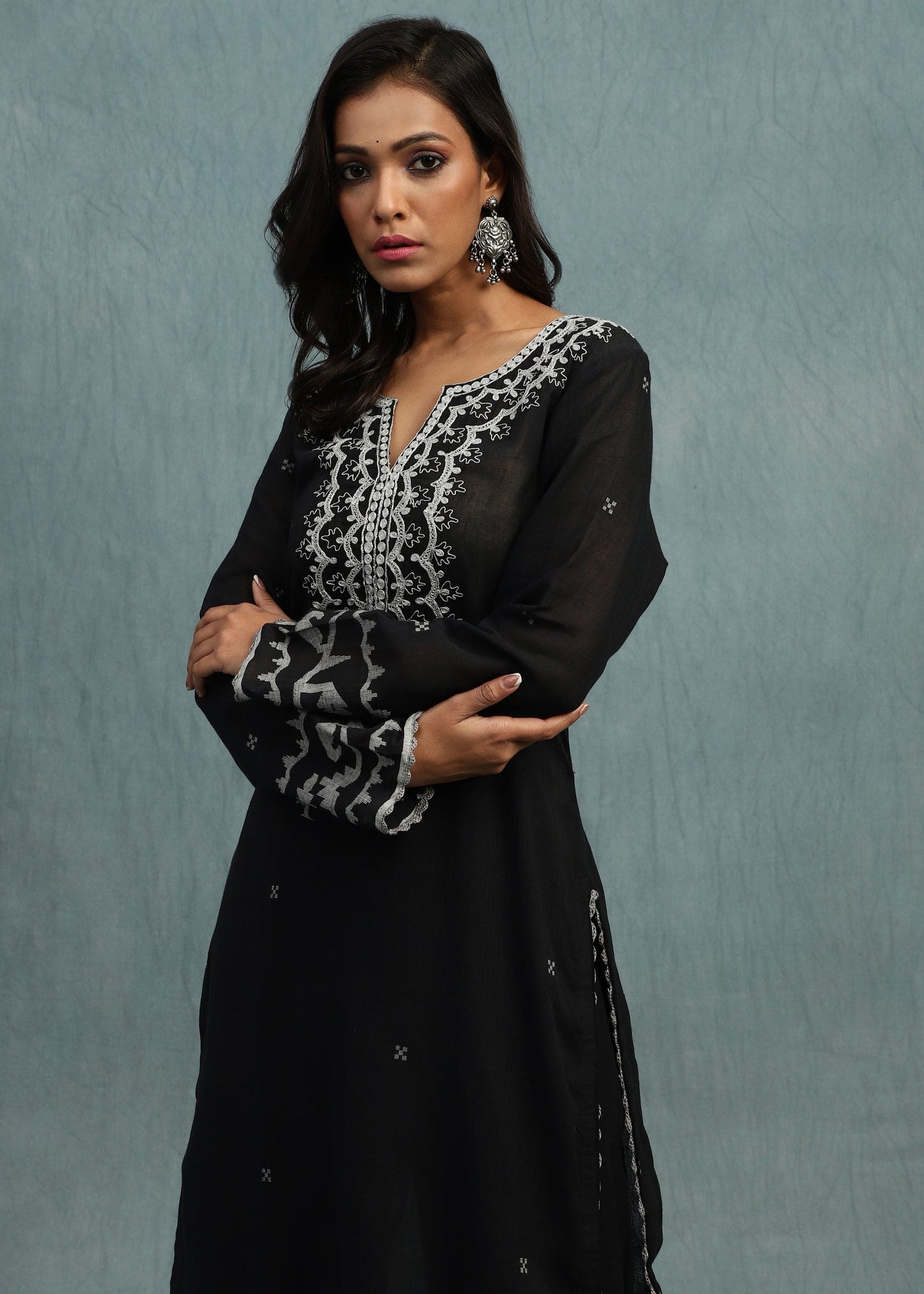 Black Embroidered Jamdani Organic Cotton Hand Woven Tunic Set - (2 Pcs Set)