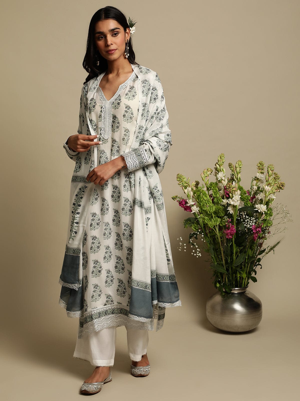 Grey Paisley Bootie Cotton Silk Hand Block Printed Kurta- (3 Pcs Set)
